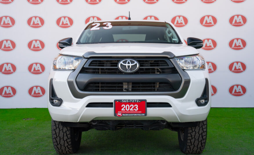 TOYOTA HILUX 4X2 D CAB 2023