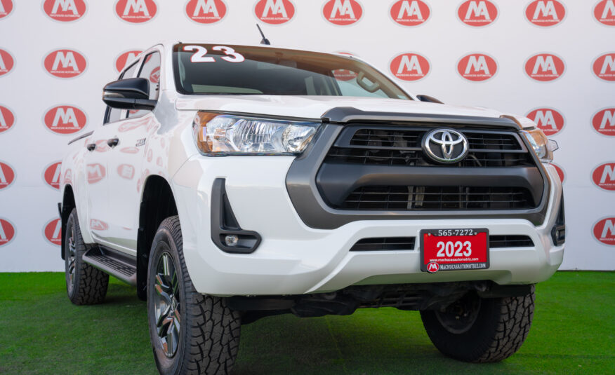 TOYOTA HILUX 4X2 D CAB 2023