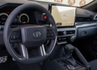TOYOTA TACOMA TRD SPORT 4X4 2025