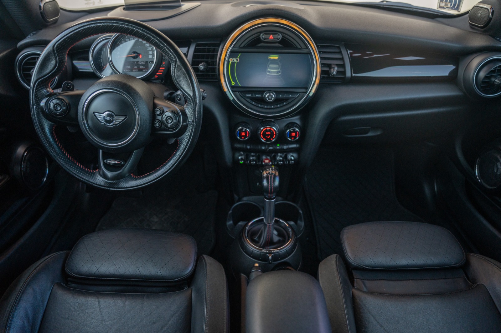 MINI COOPER HOT CHILI 2018