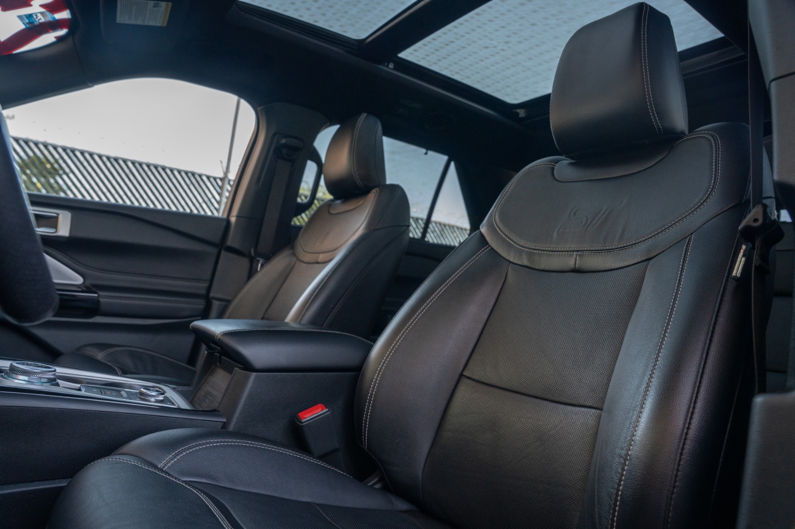 FORD EXPLORER ST 2023