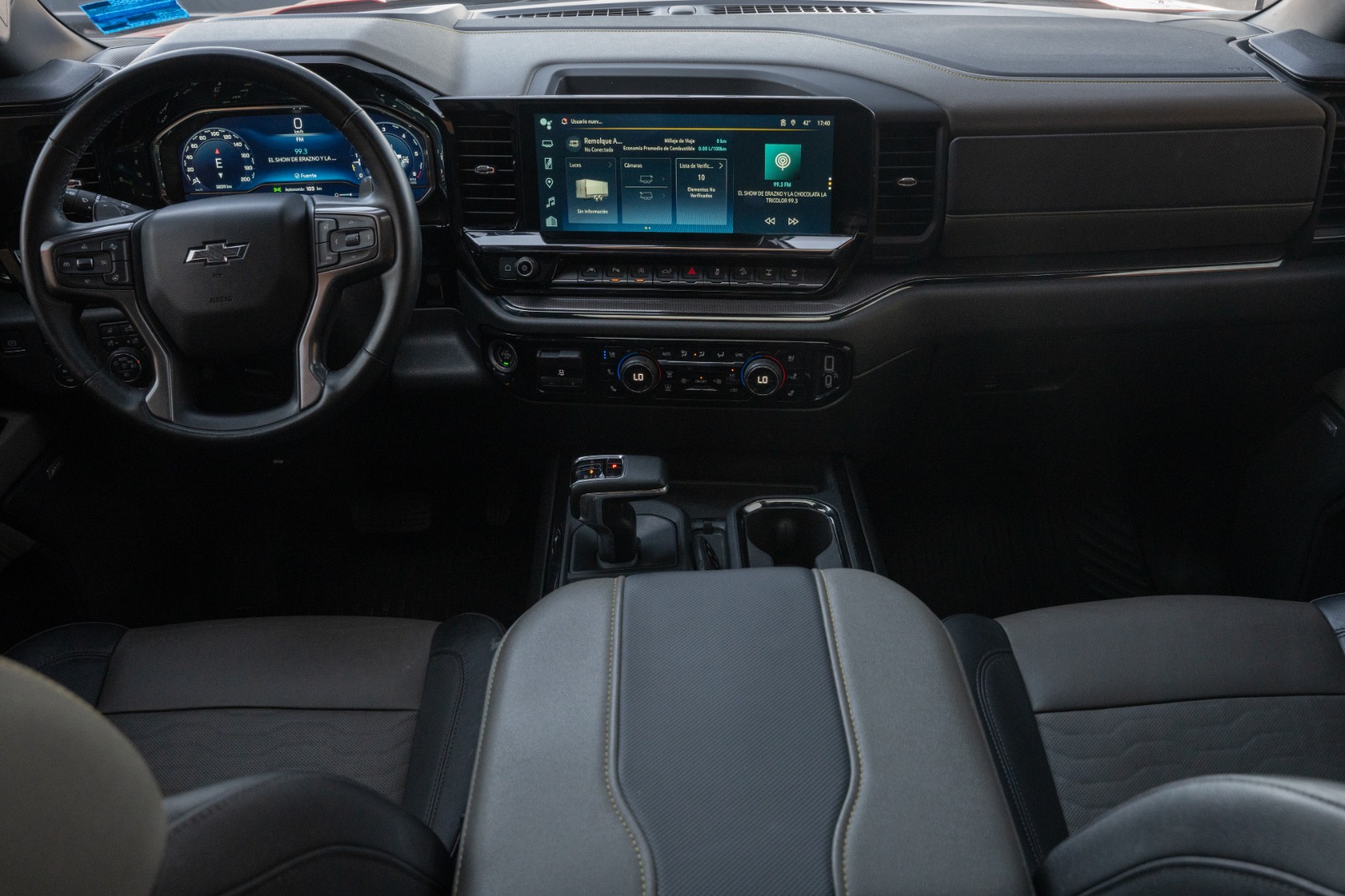 CHEVROLET CHEYENNE ZR2 2023