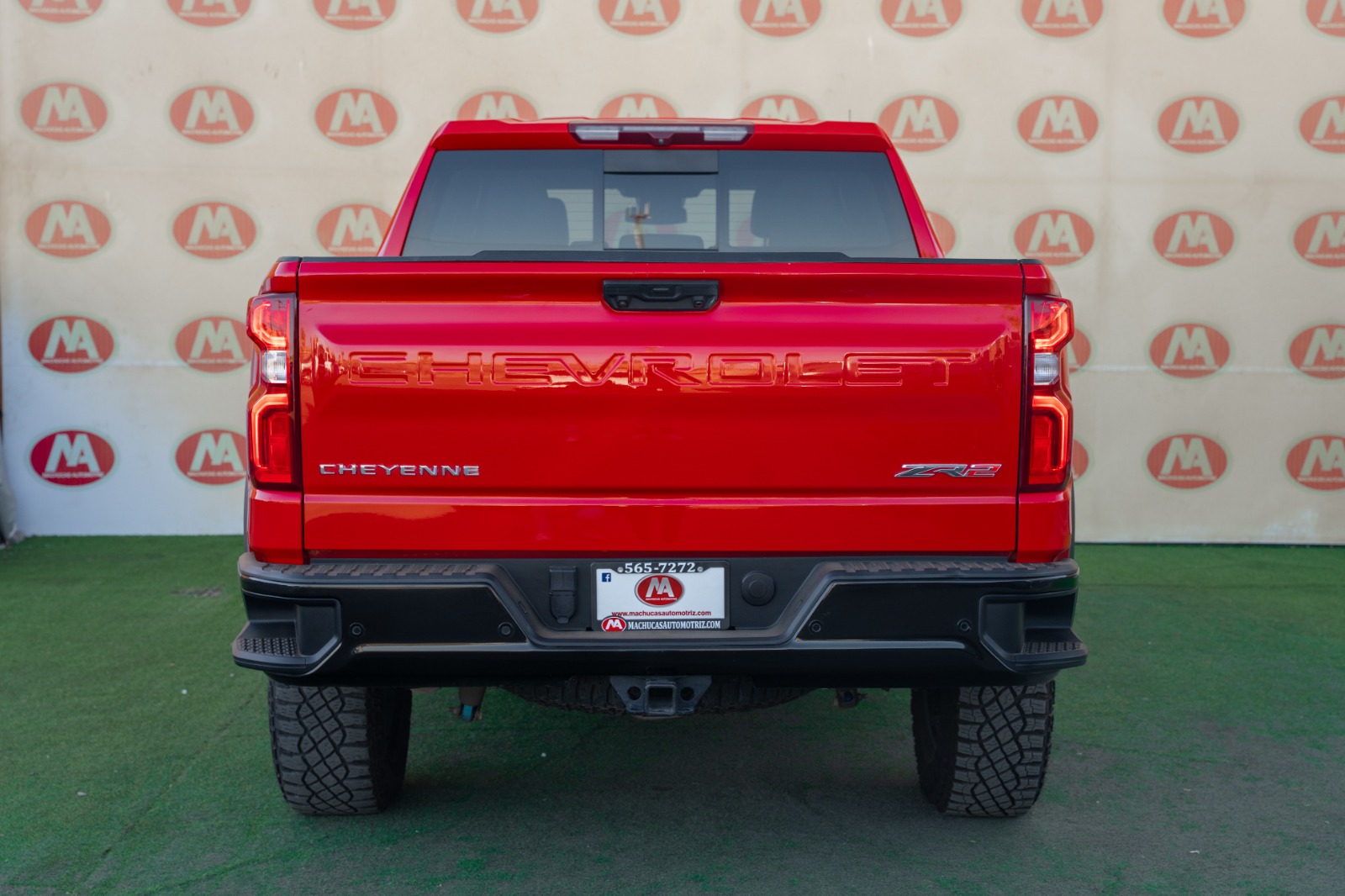 CHEVROLET CHEYENNE ZR2 2023