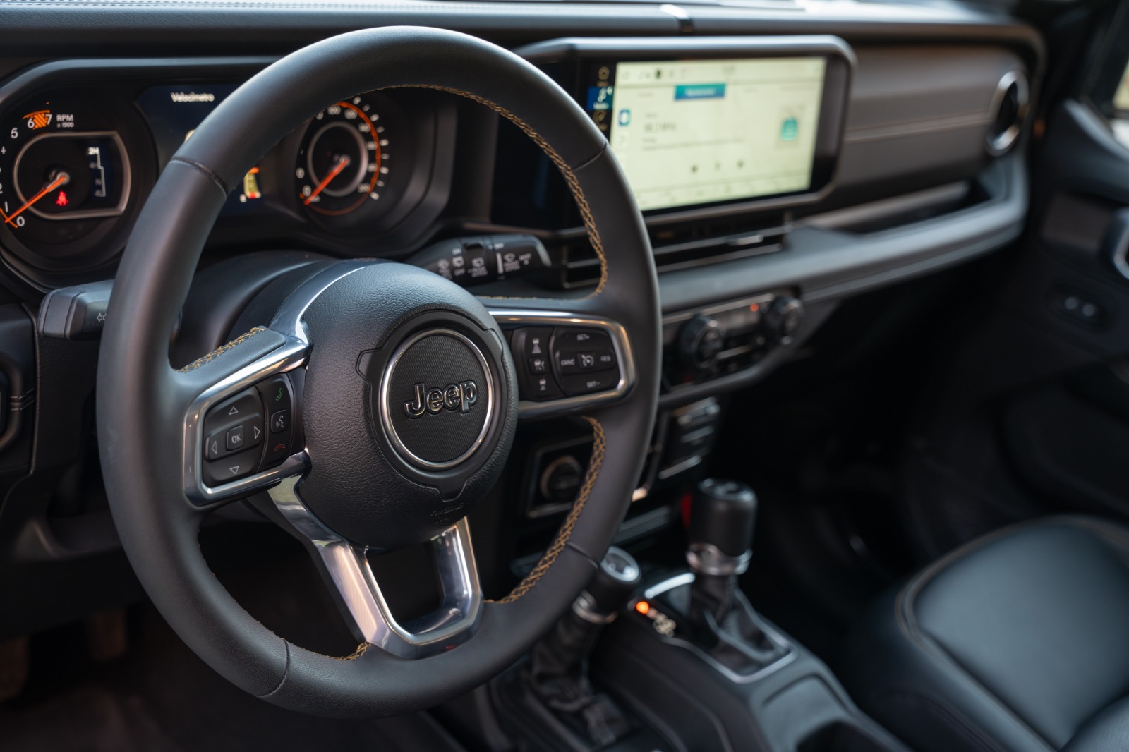 JEEP WRANGLER SAHARA 2024