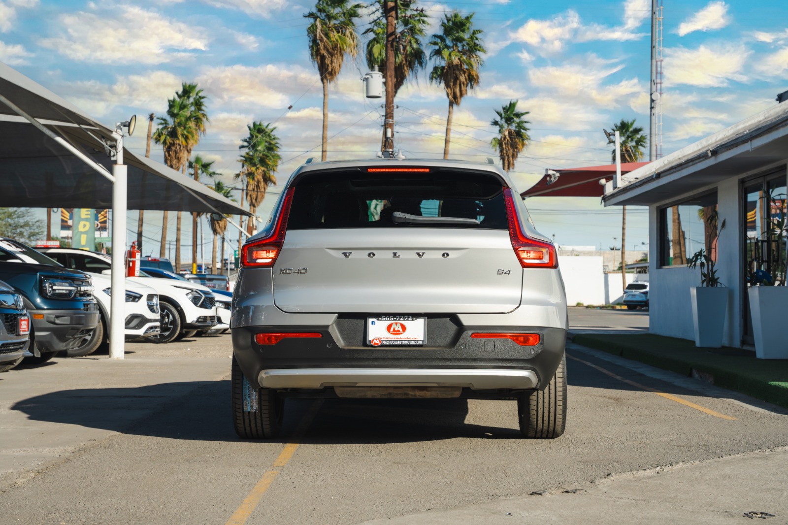 VOLVO XC40 ULTÍMATE B4 MILD HYBRID 2024
