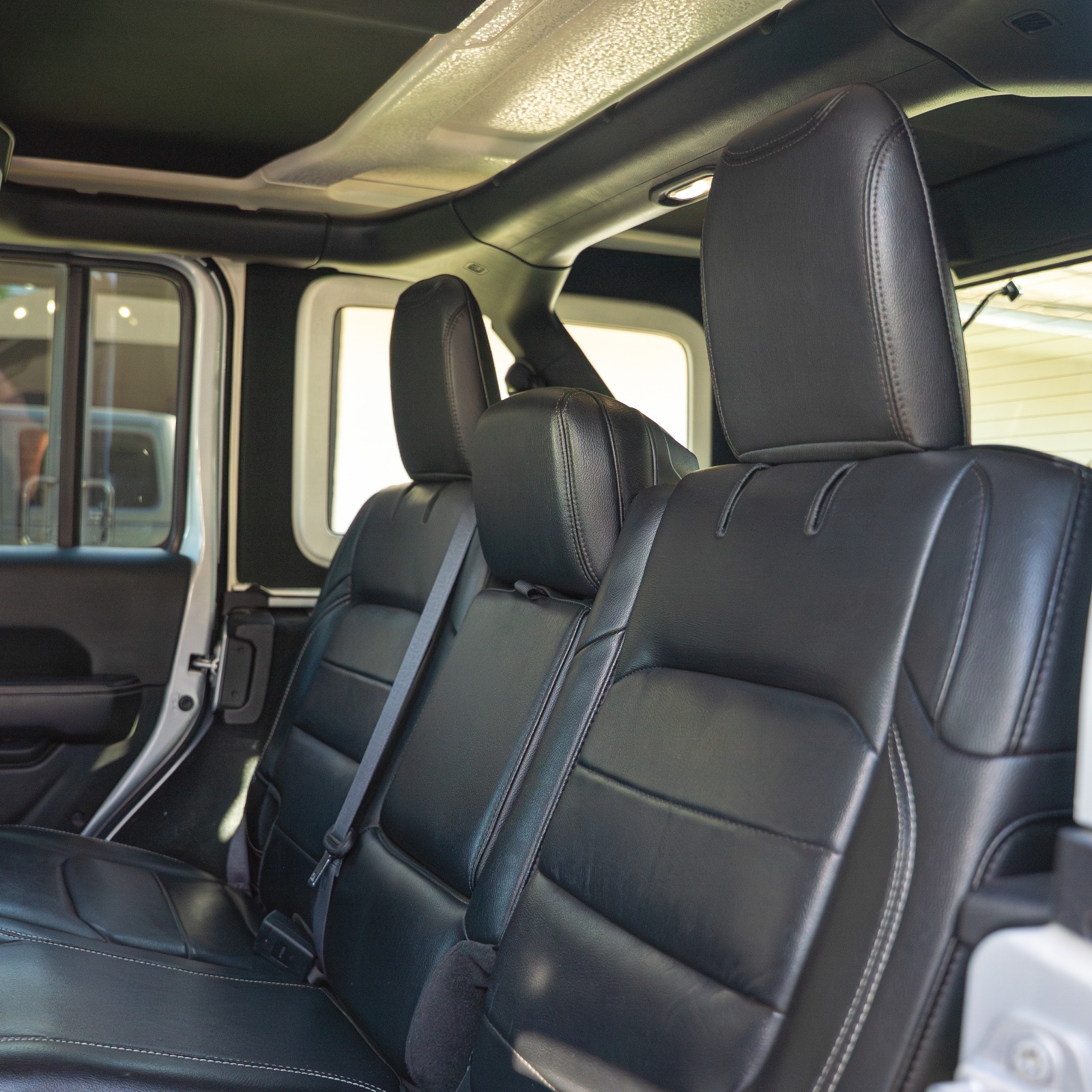 JEEP SAHARA MILD HYBRID 2023
