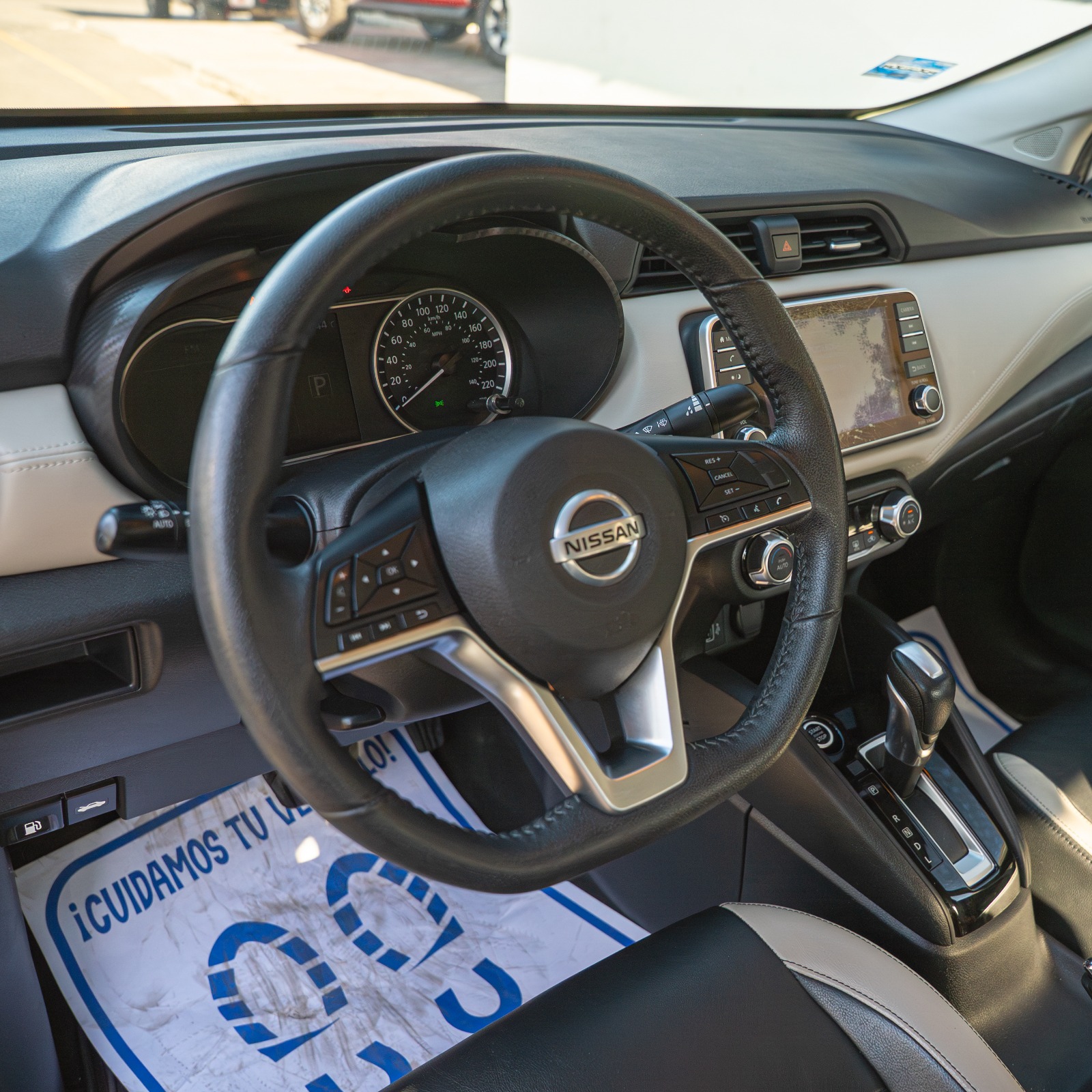 NISSAN VERSA EXCLUSIVE 2021