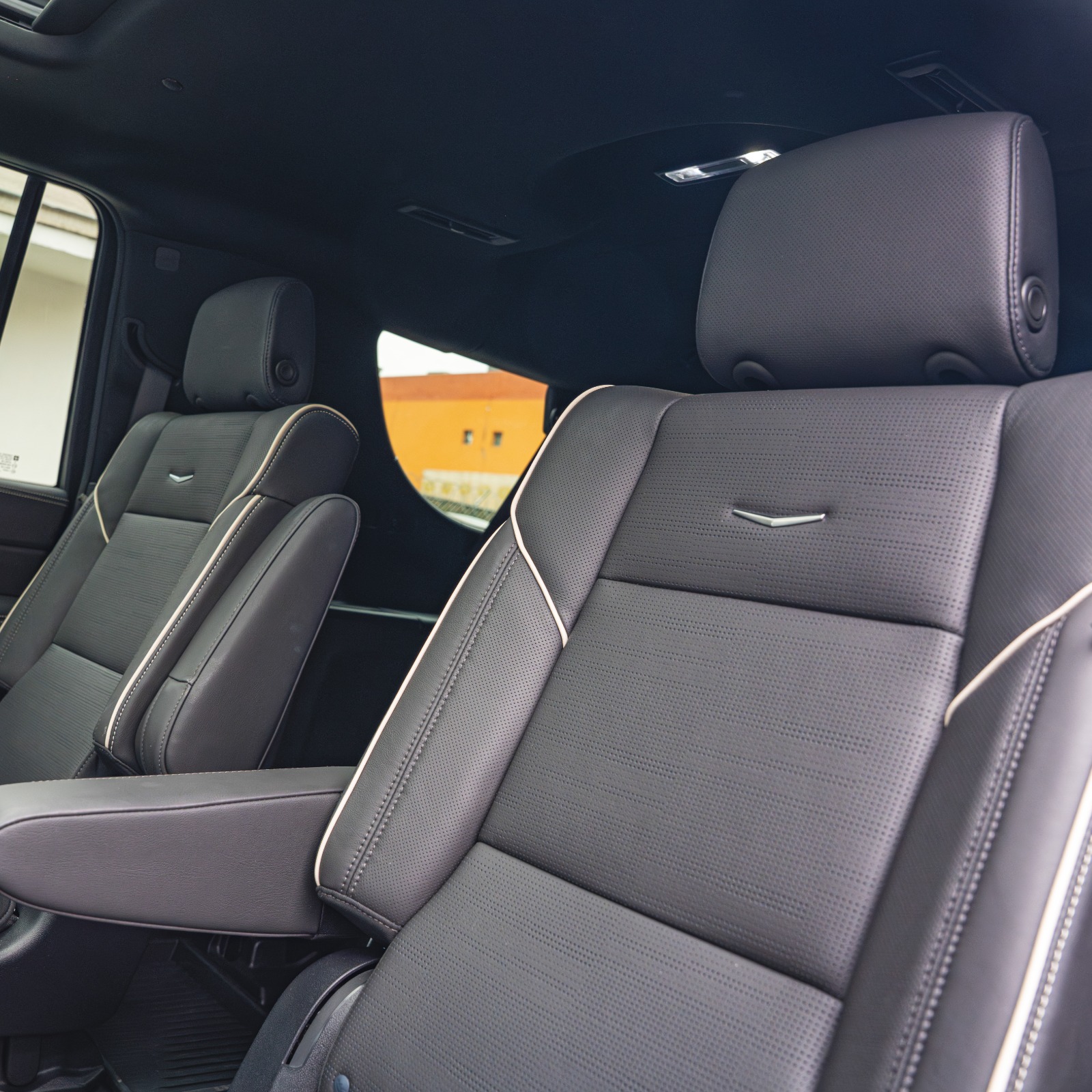 CADILLAC ESCALADE 600 2025