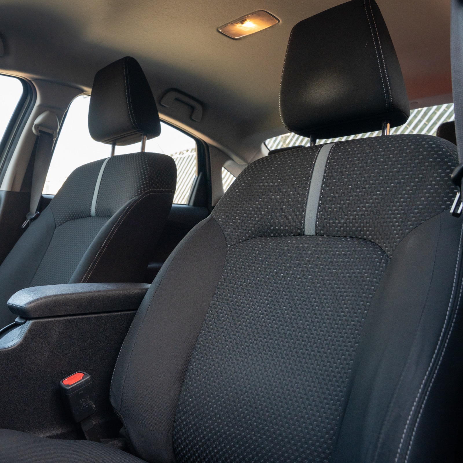 TOYOYA YARIS S 2023