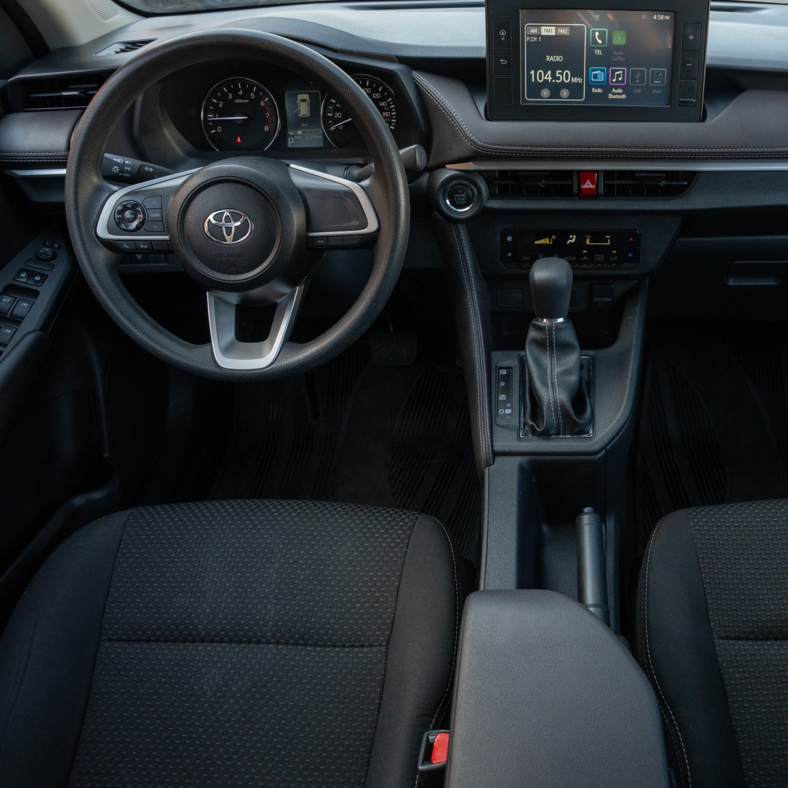 TOYOYA YARIS S 2023