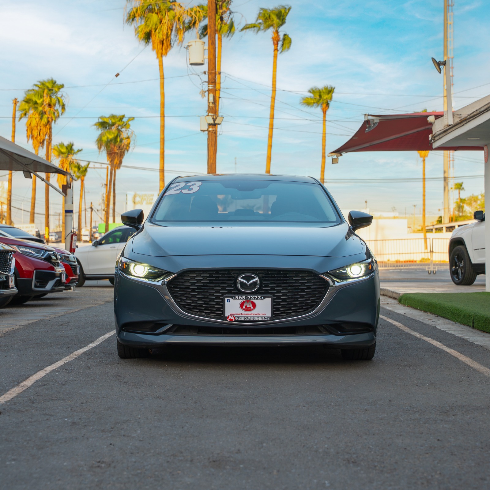MAZDA 3 SG 2023 CEMENTO