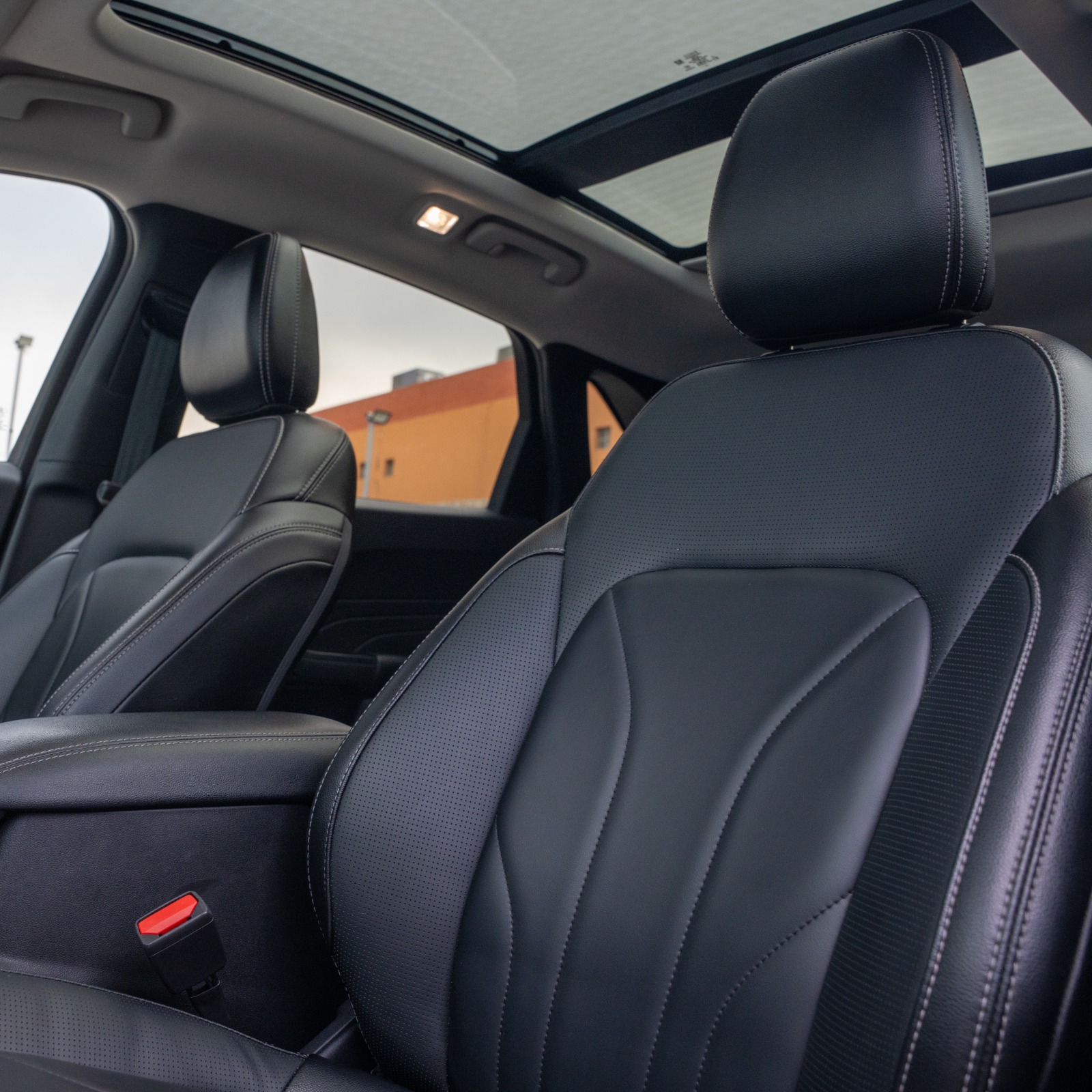 FORD ESCAPE PLATINUM FWD HEV 2025 BLANCO
