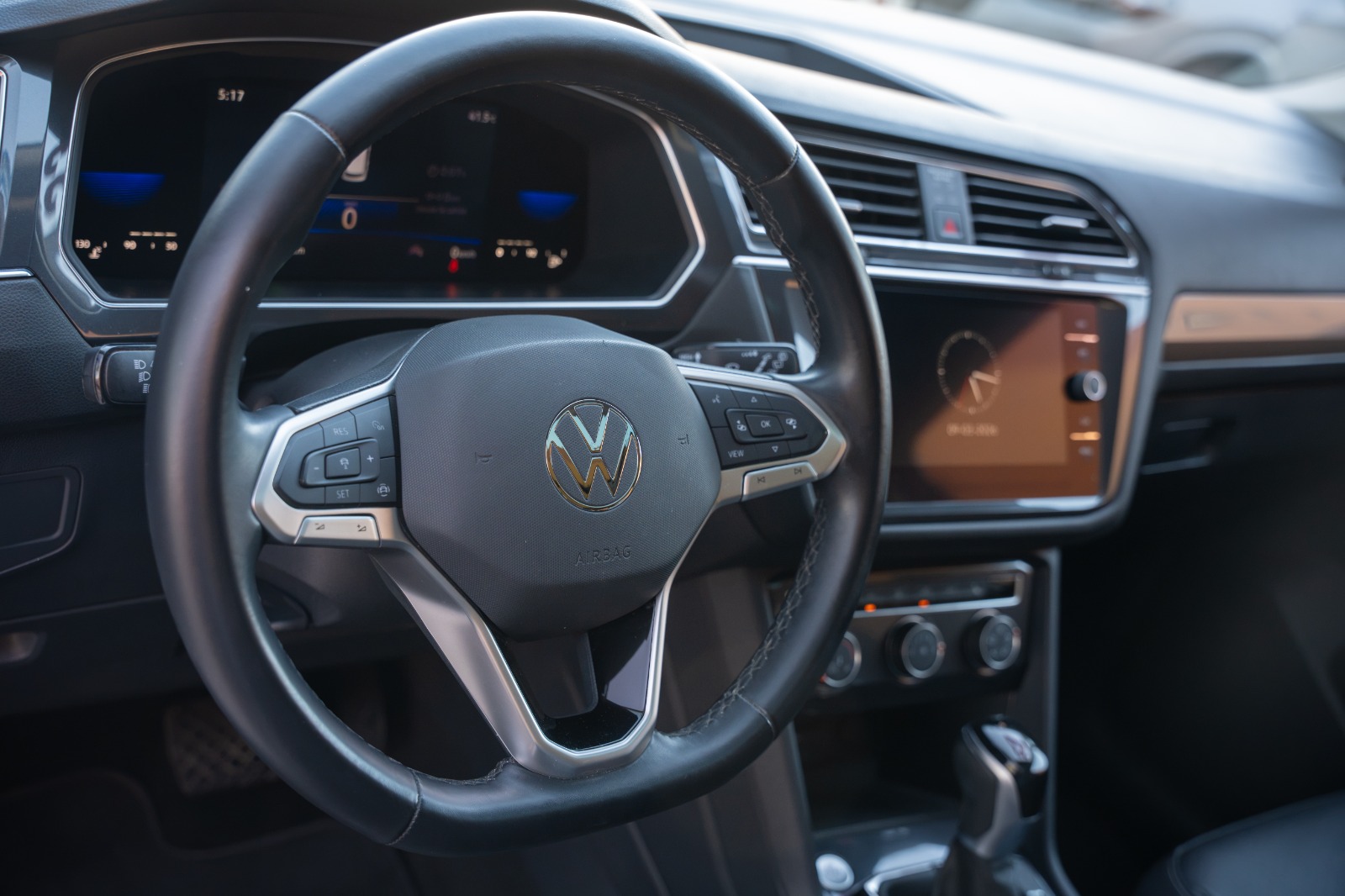 VOLKSWAGEN TIGUAN COMFORTLINE 2023 BLANCO