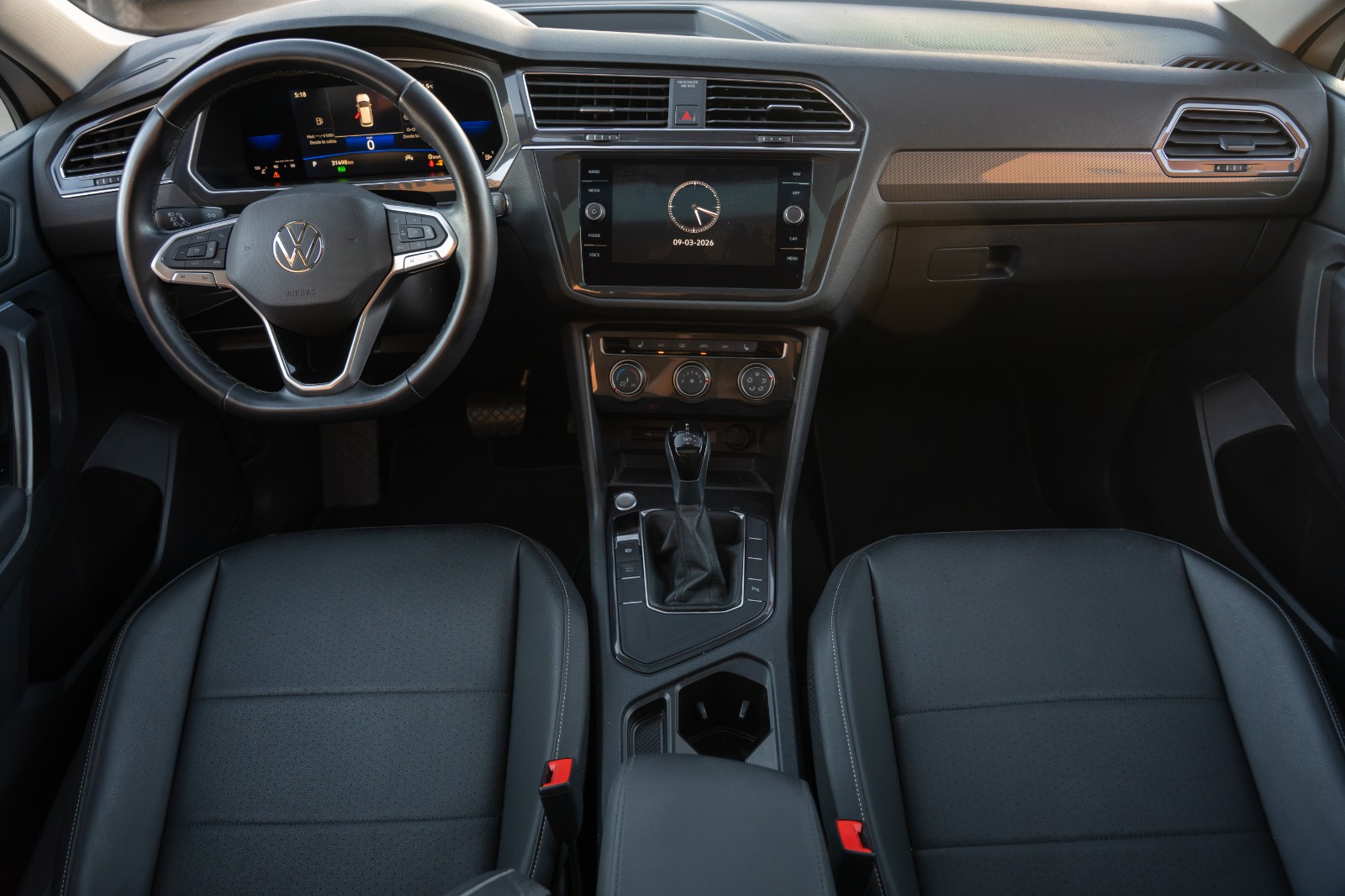 VOLKSWAGEN TIGUAN COMFORTLINE 2023 BLANCO