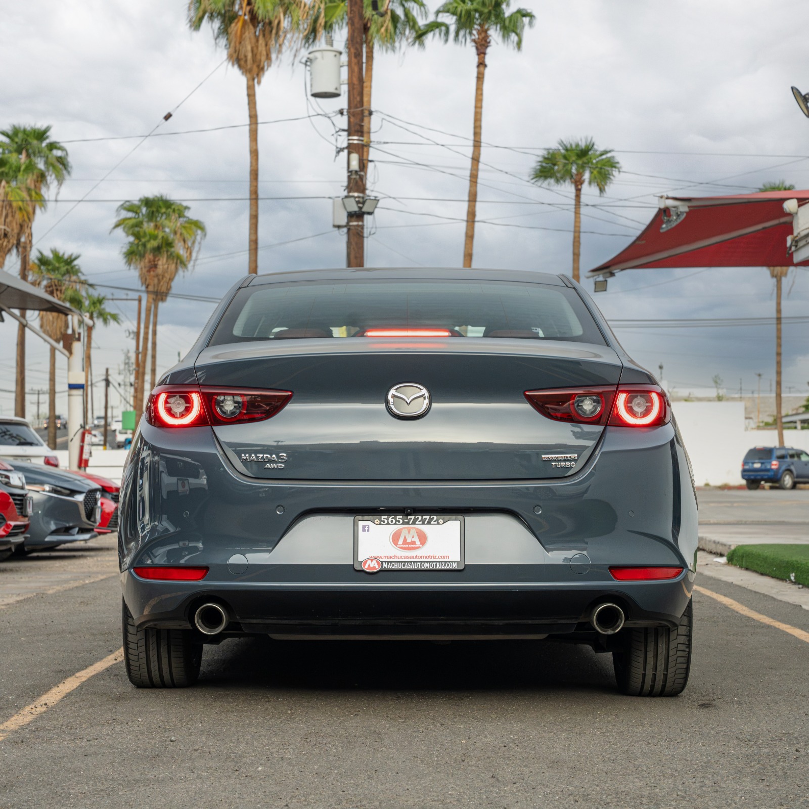 MAZDA M3S SG 2024 CEMENTO
