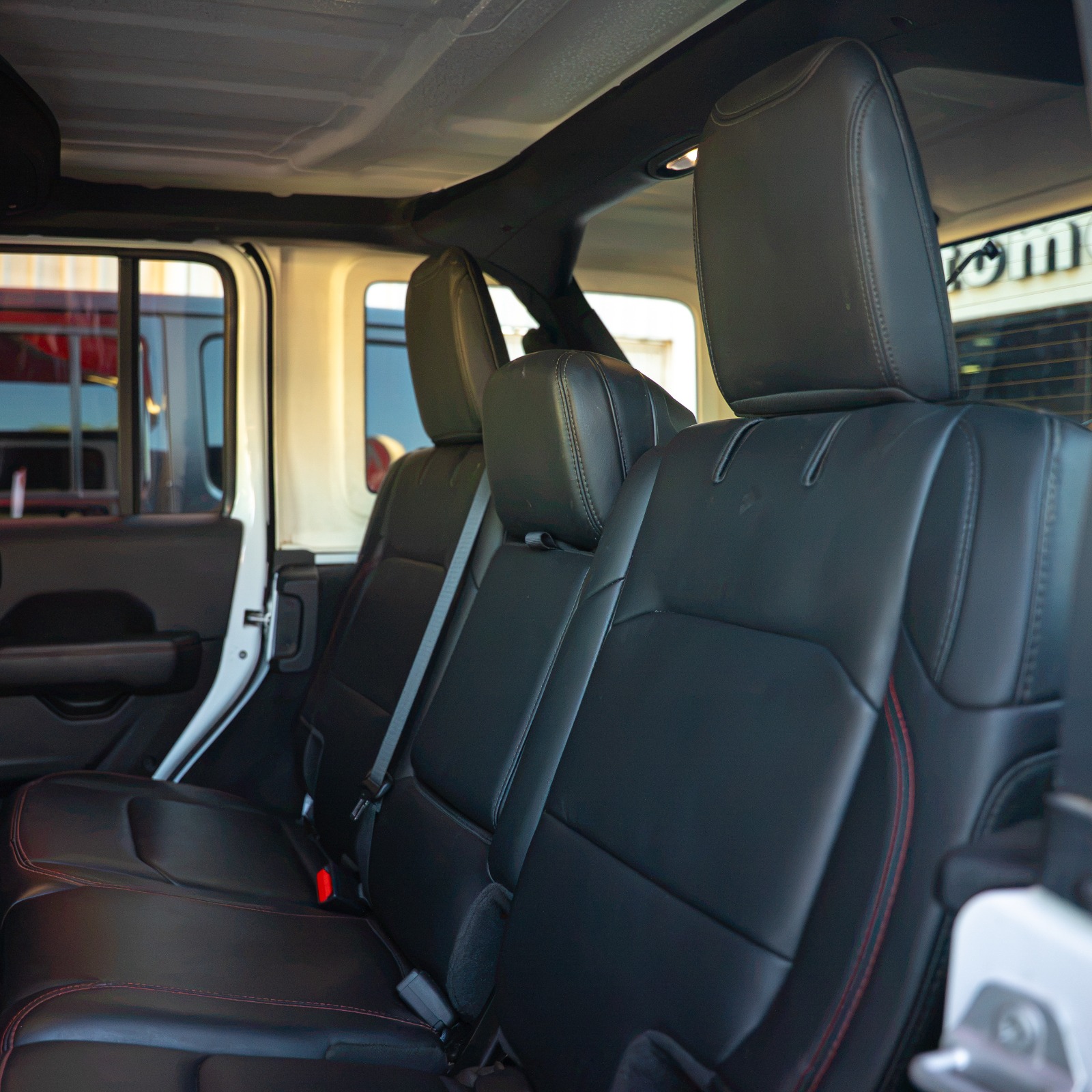JEEP WRANGLER UNLIMITED RUBICON 2025 BLANCO