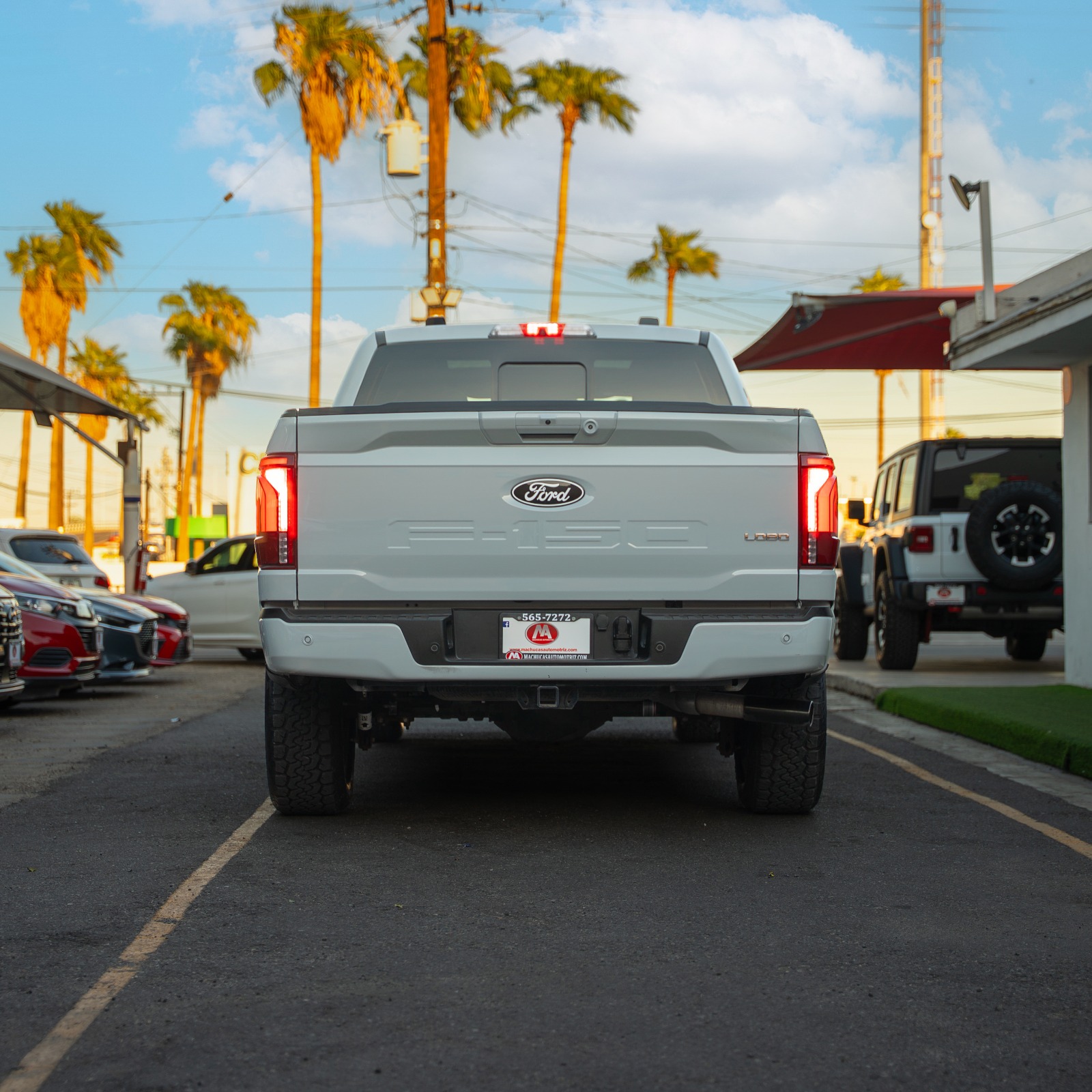 FORD LOBO PLATINUM 2024 BLANCO